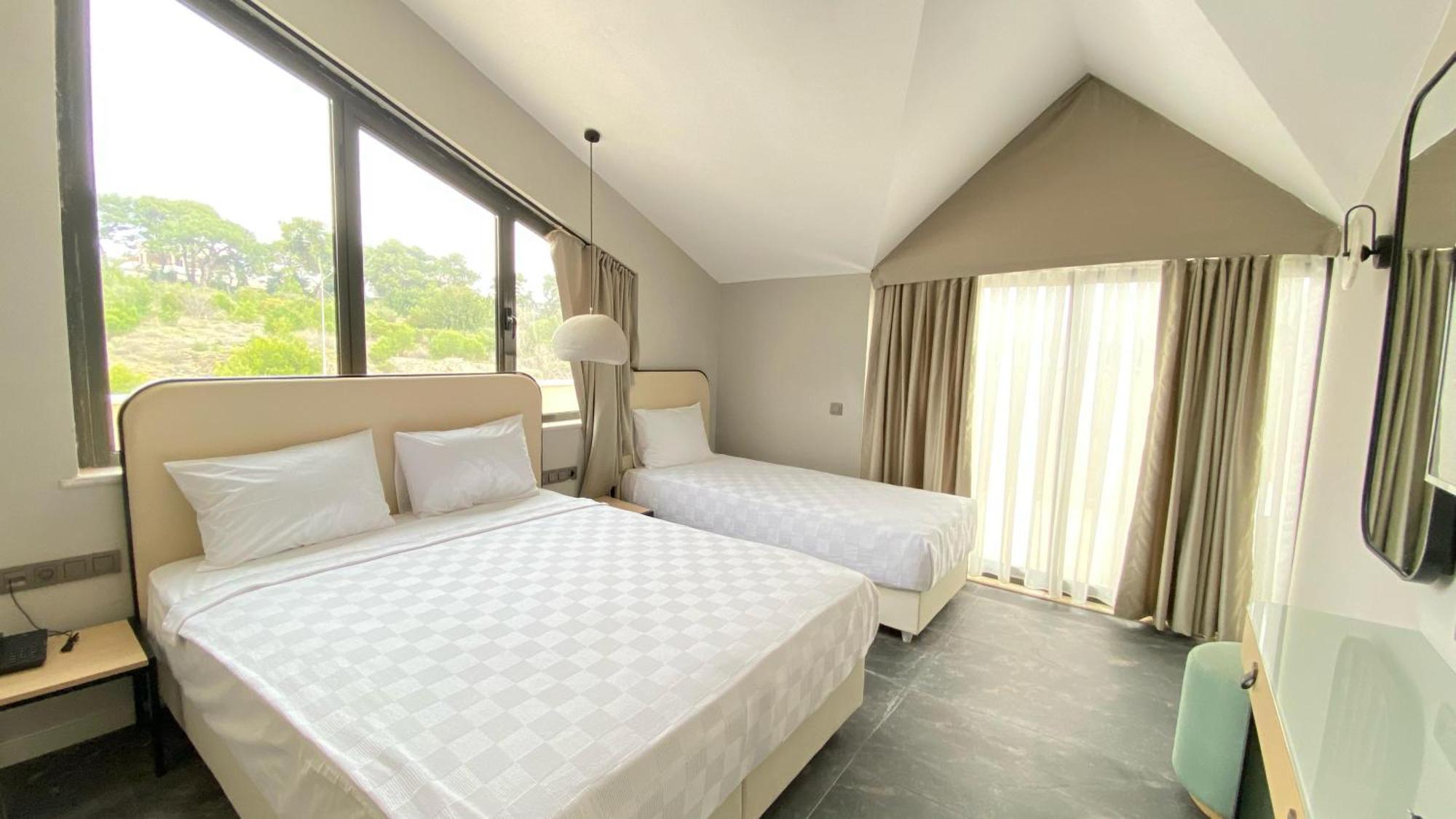 Iberis Lara 3*